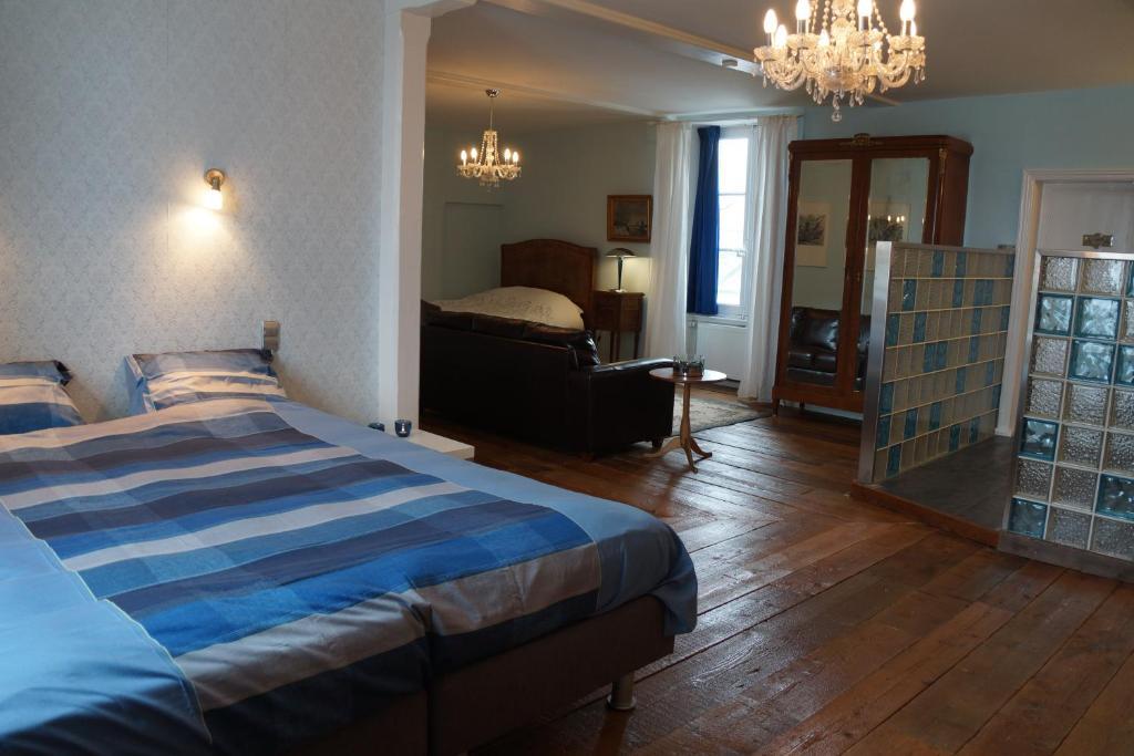 Chateau De Savennes - Caveau De Sabrage Habitación foto