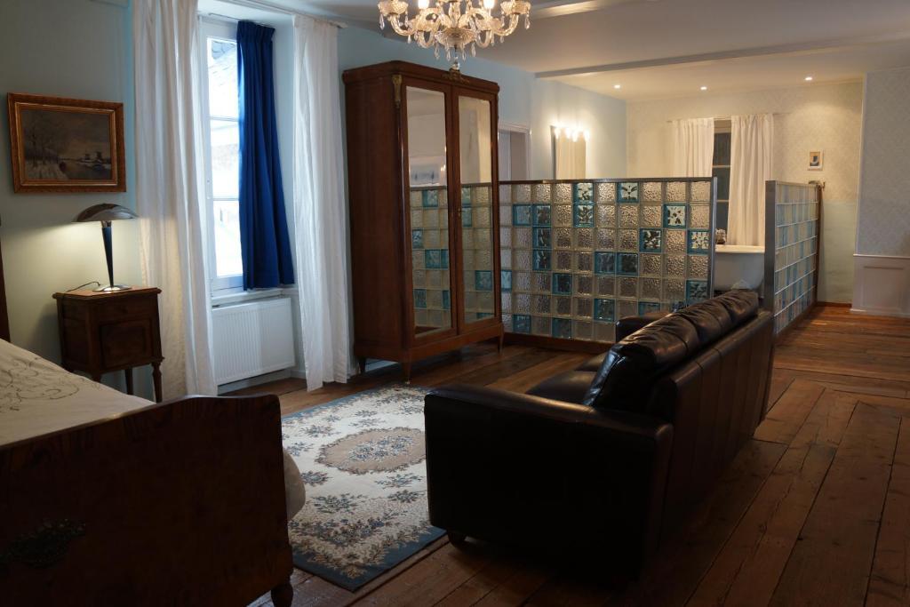 Chateau De Savennes - Caveau De Sabrage Habitación foto