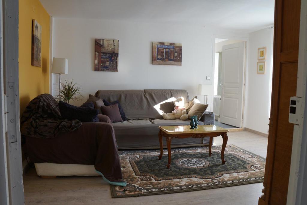 Chateau De Savennes - Caveau De Sabrage Habitación foto