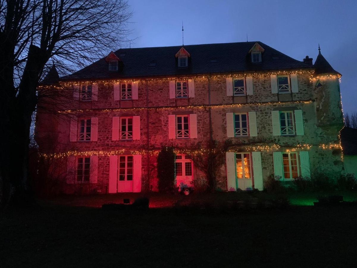 Chateau De Savennes - Caveau De Sabrage Exterior foto